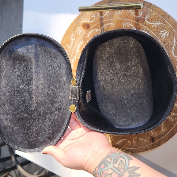 Fendi Vintage Makeup Bag - Picture 8 of 13